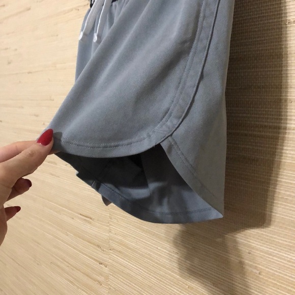 Under Armour Gray Play Up Drawstring Elastic Waist Athletic Shorts size Small - Picture 4 of 8